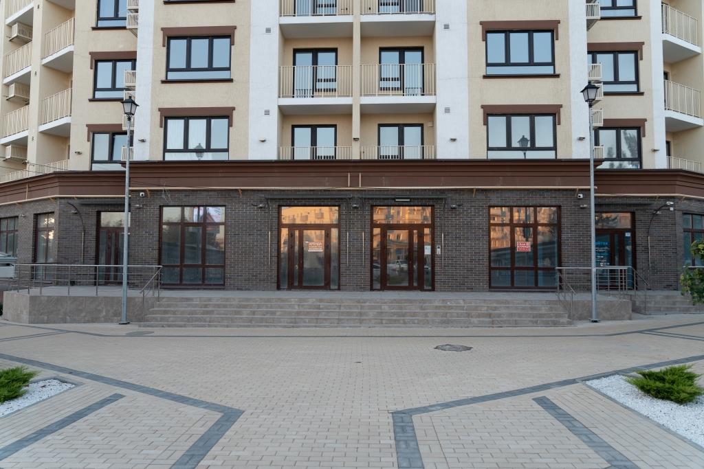 Панорамная веранда 8-го уровня — вид на центр Мариуполя